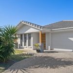 SPACIOUS 4 BEDROOM FAMILY HOME WITH 2 LIVING AREAS. SECURITY SCREENS ON WINDOWS. SOLAR POWER. AIR CON IN THE MASTER
